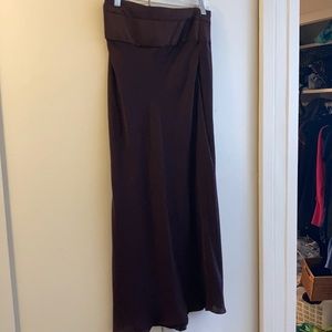 Free people long skirt perfect to pair with a oversized sweater & heeled booties